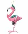 Kerstboomhanger kersthanger roze flamingo 13 cm in groene outfit